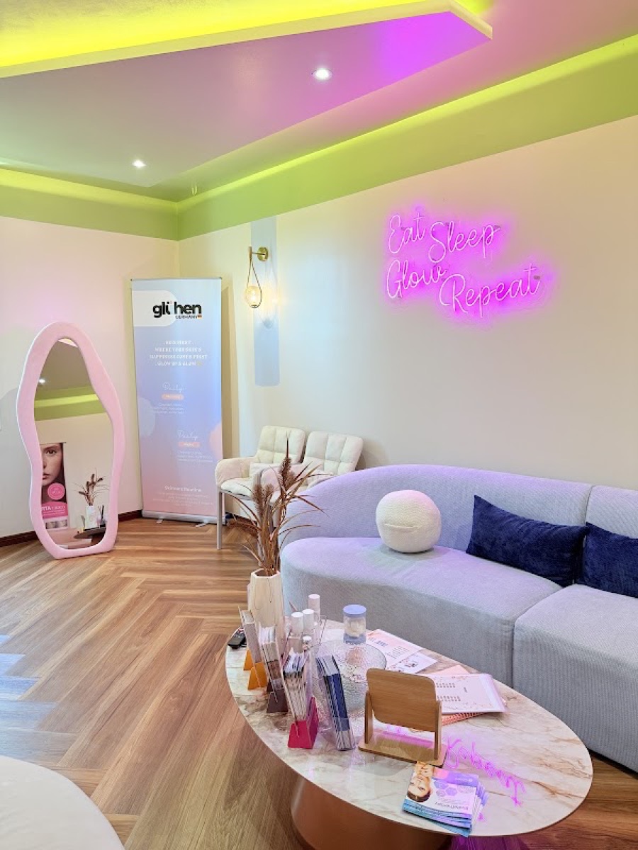 Dr Glow Medispa Larkin exterior